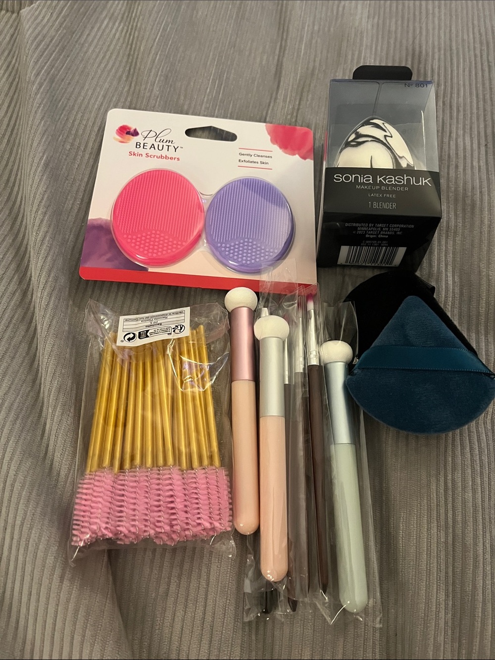 Makeup tool bundle